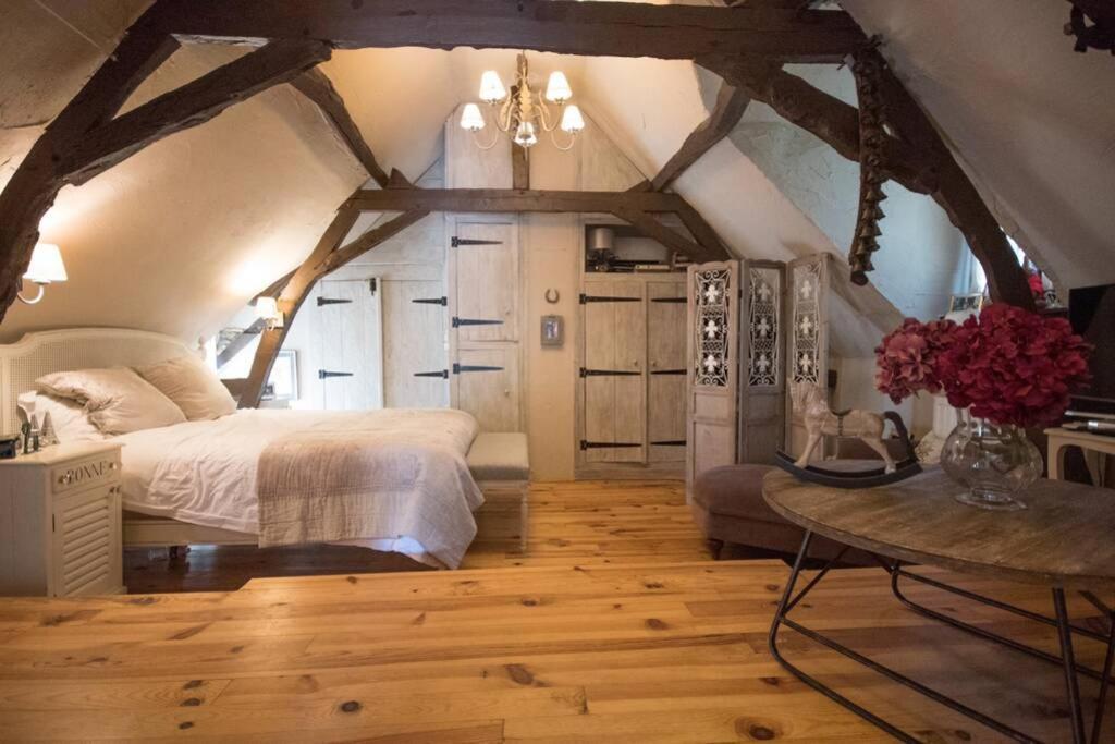 La Ferme Du Coustal Villa Vialot Exteriör bild